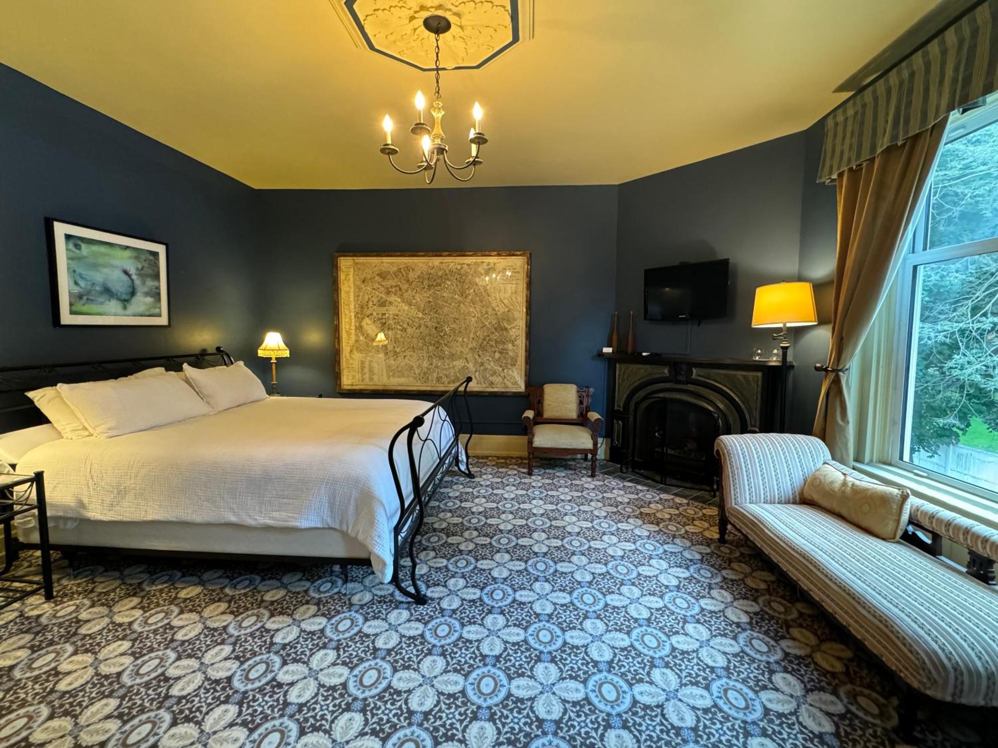 The Edwards Waterhouse Inn Fredonia 外观 照片