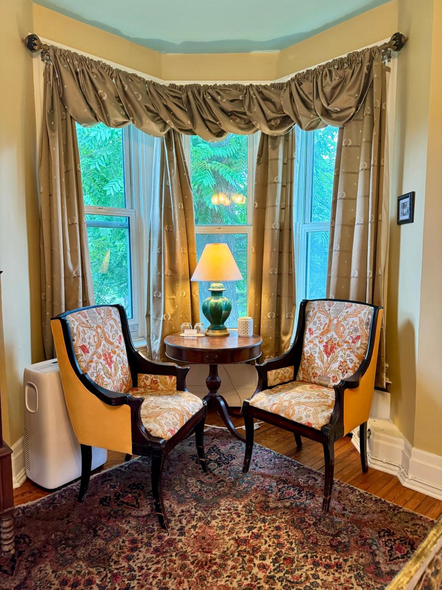 The Edwards Waterhouse Inn Fredonia 外观 照片