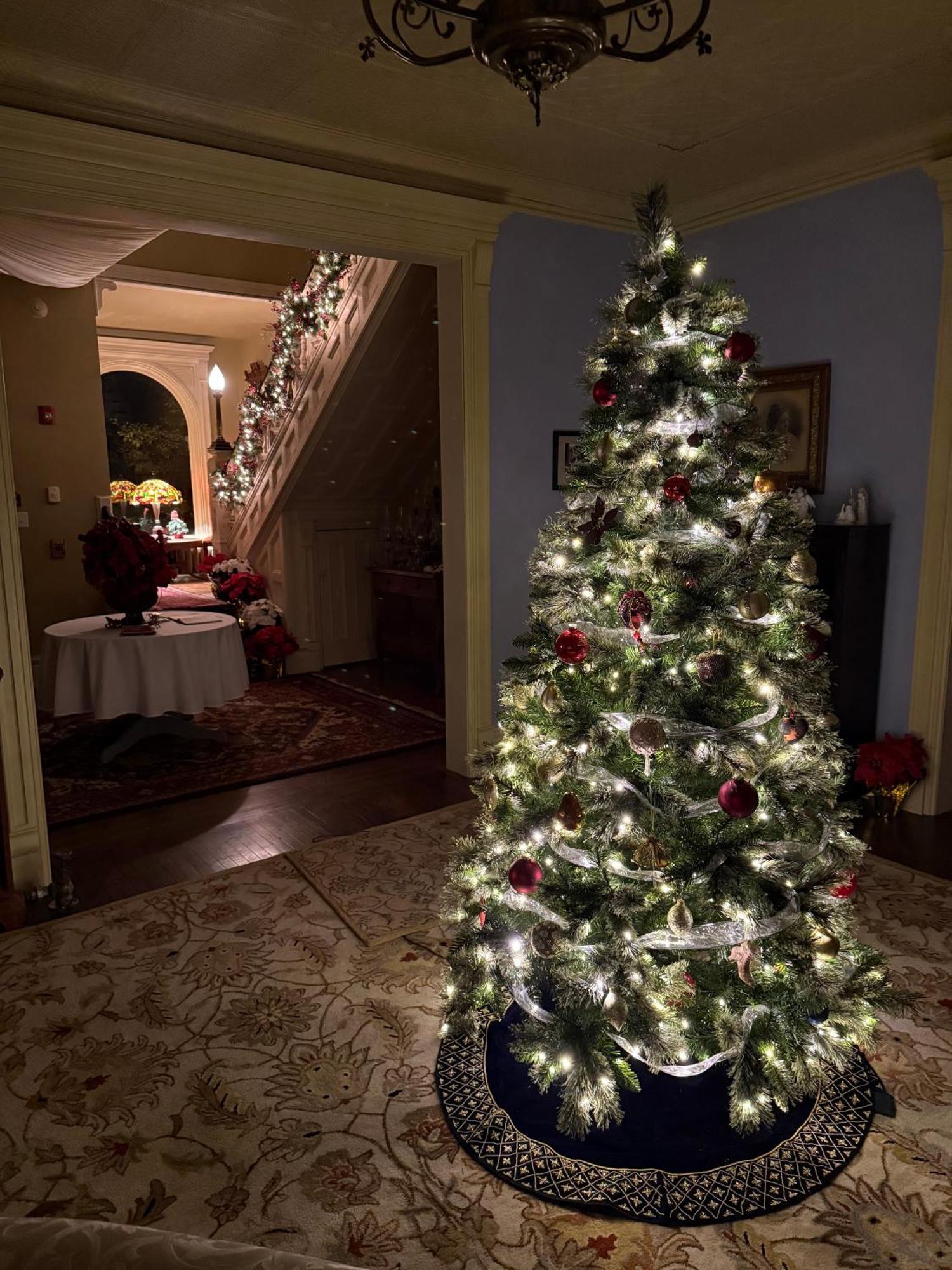 The Edwards Waterhouse Inn Fredonia 外观 照片